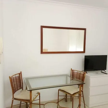Coqueto Estudio En Calle Vela Apartamento