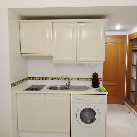 Coqueto Estudio En Calle Vela Benalmádena