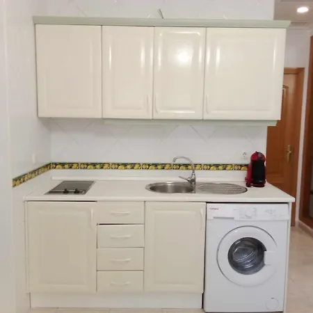 Coqueto Estudio En Calle Vela Benalmádena
