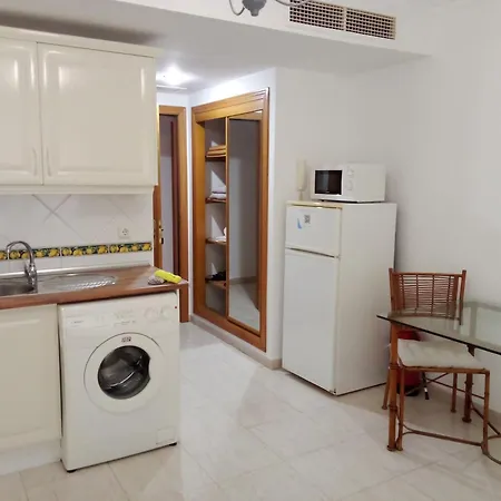 Coqueto Estudio En Calle Vela Benalmádena